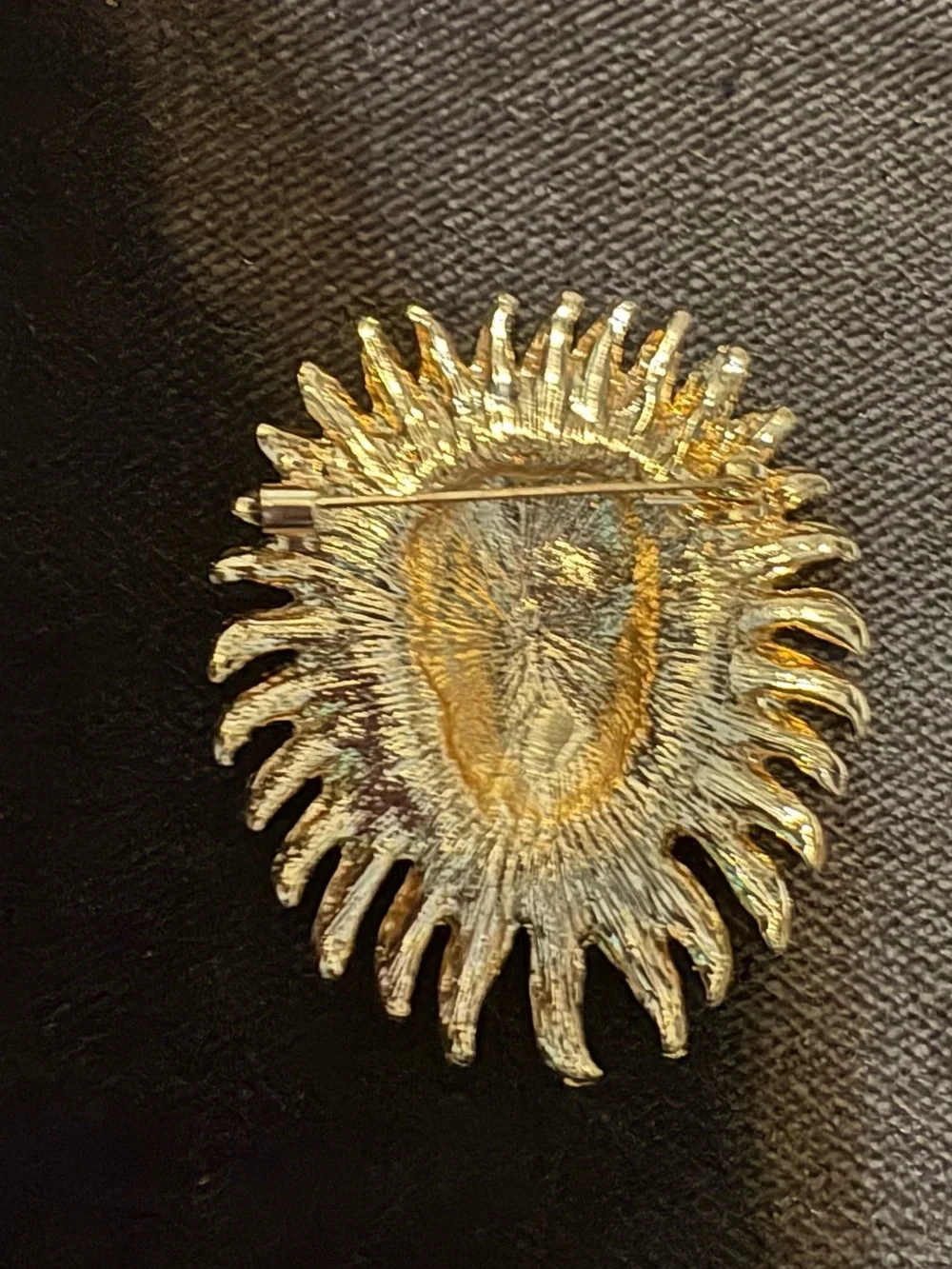 Crystal Lion Head Brooch with Emerald Eyes - Gold Tone